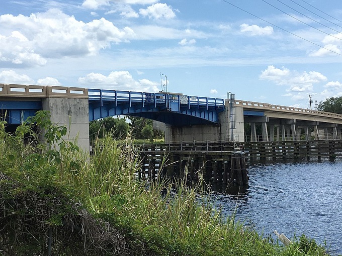 Alva, Florida: A Quiet Town on the Caloosahatchee River