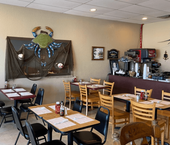 Whale's Tale Fish House: A Mount Dora Seafood Favorite