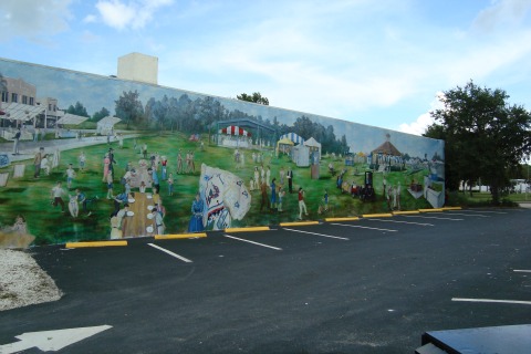 Lake Placid Florida: Murals and the Dewey Decimal System